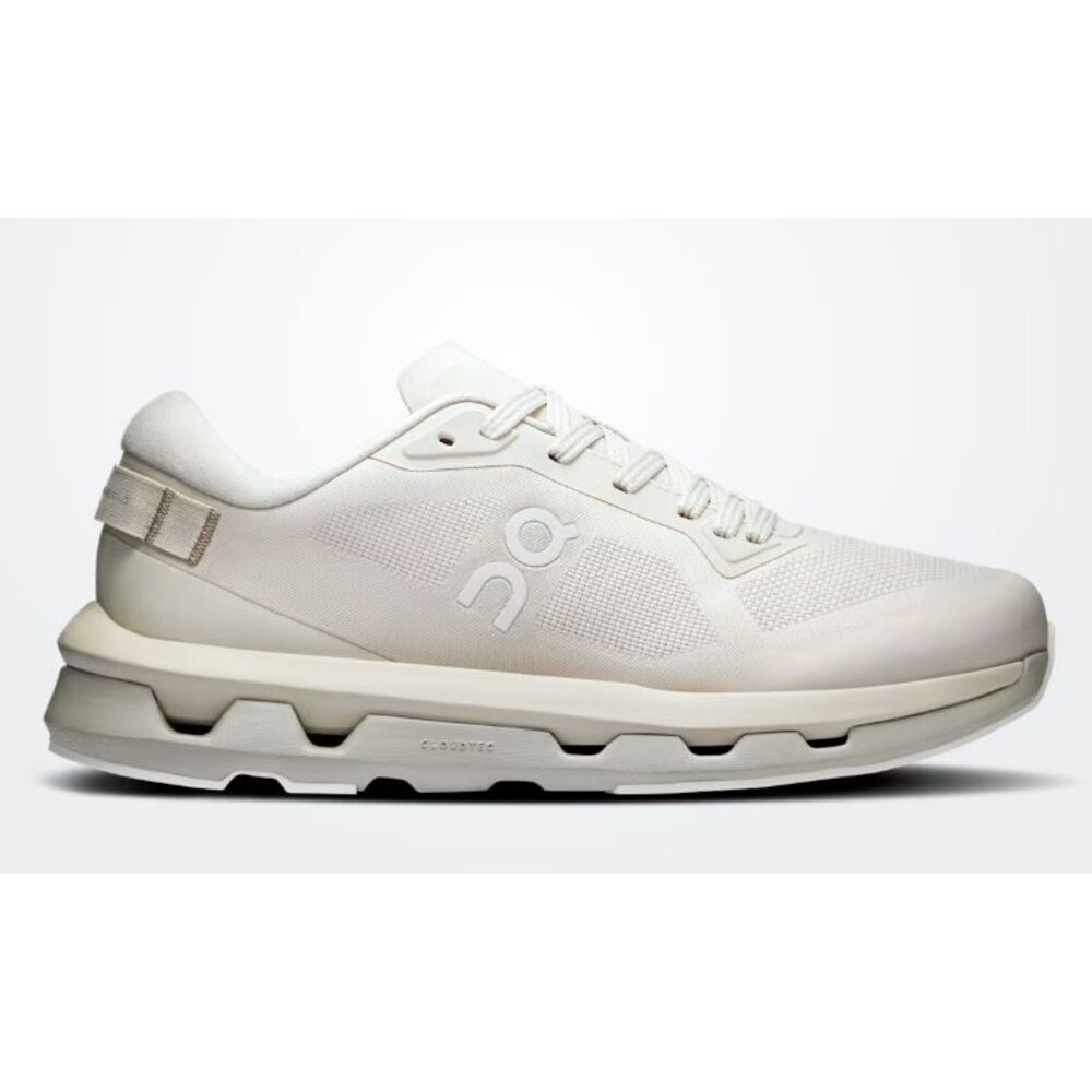 Womens ON Cloudzone 7.5 pearl truffle NEW IN BOX